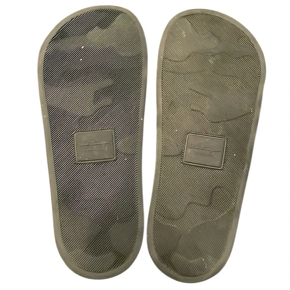 Salvatore Ferragamo Men's Black Groovy Silver‎ Buckle Slides Size 7M